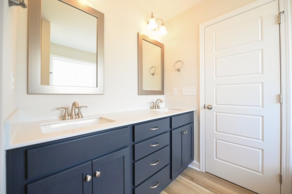 Bathroom Hudson Village