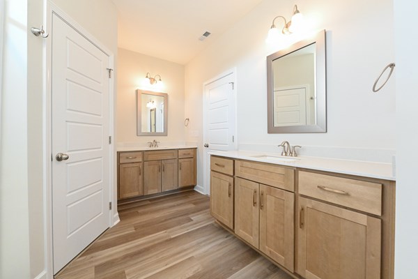 Bathroom Hudson Village